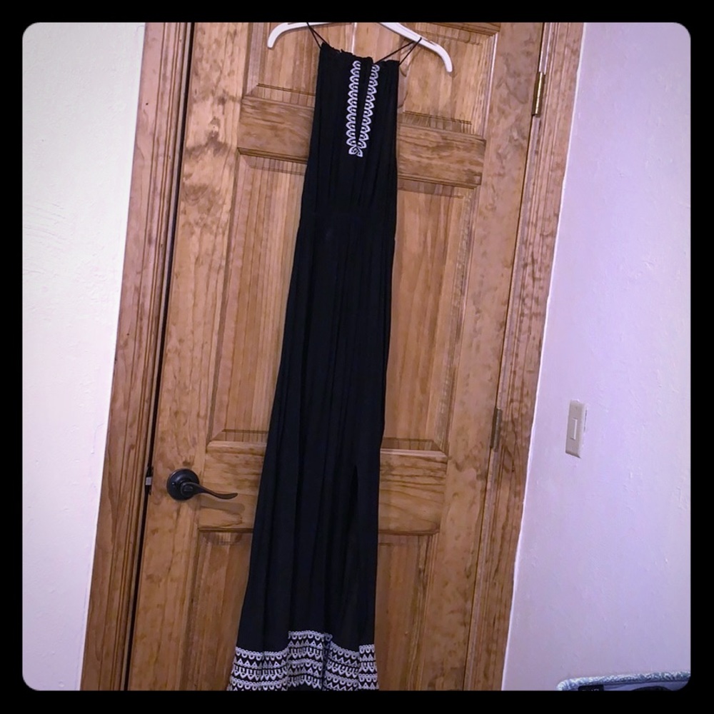 Black Maxi Dress. High neck.
